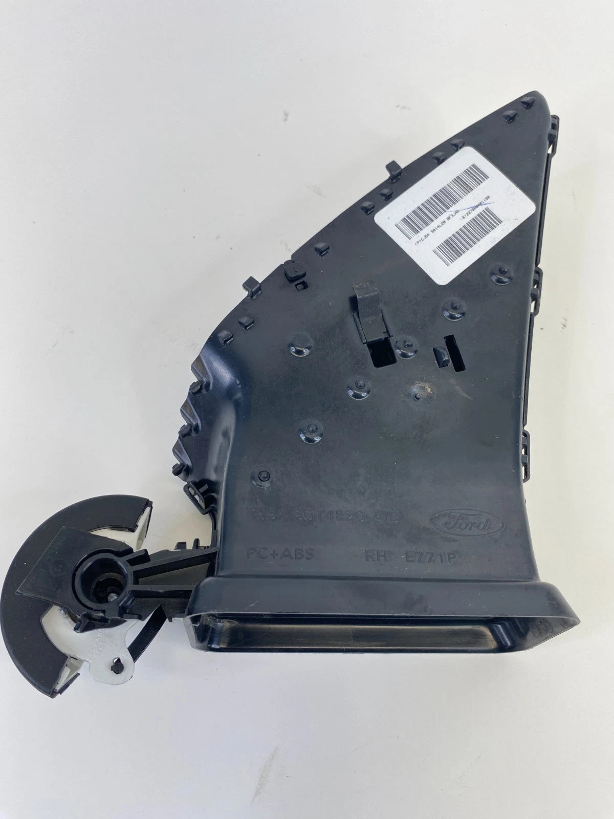 2013-2019 Ford Escape Center Dash Right Side A/C Air Vent Grille Duct Assy OEM