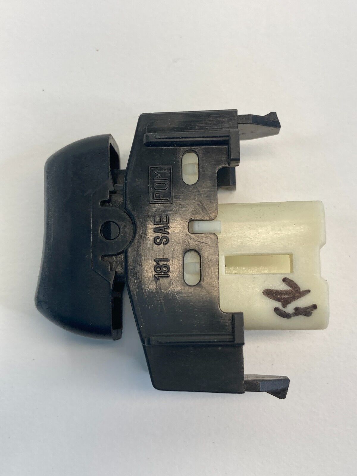 2003-2008 Toyota Corolla Corolla Front Right Passenger Door Lock Button Switch