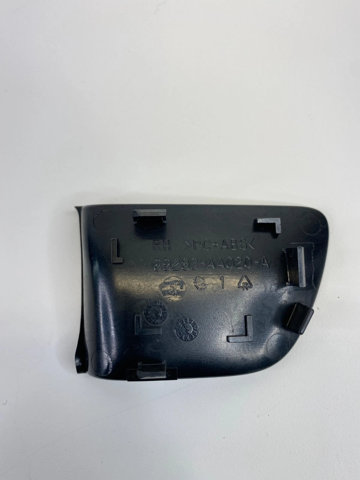 2004-2006 LEXUS RX330 FRONT RIGHT INNER DOOR PLUG SCREW COVER TRIM 69283-AA020-A