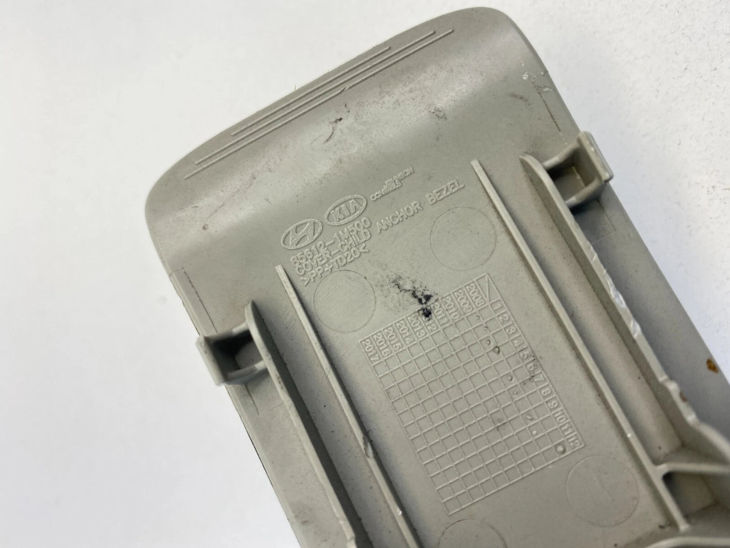 2010 2011 2012 2013 KIA FORTE SEDAN CHILD ANCHOR COVER BEZEL TRIM 856121M500