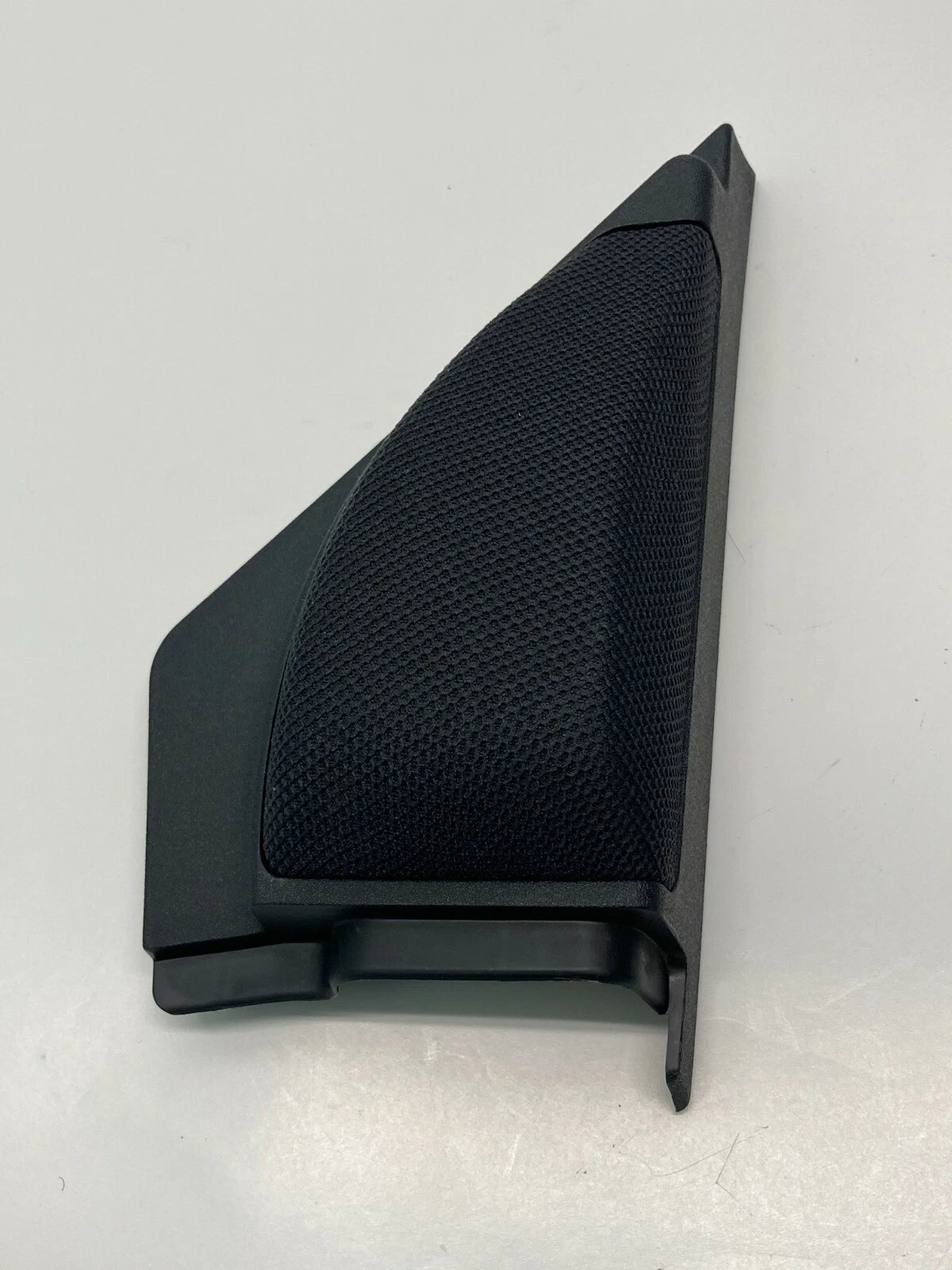 01-06 ACURA MDX FRONT RIGHT DOOR CORNER TWEETER W/ COVER TRIM 39120S3VA410M1