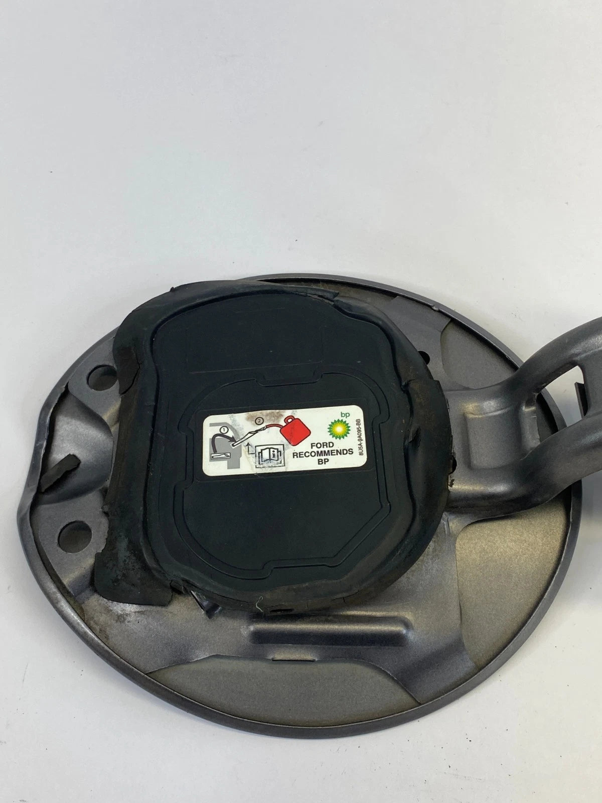 2008-2012 FORD ESCAPE FUEL FILLER GAS TANK DOOR LID CAP ASSY 78405A26-AA OEM