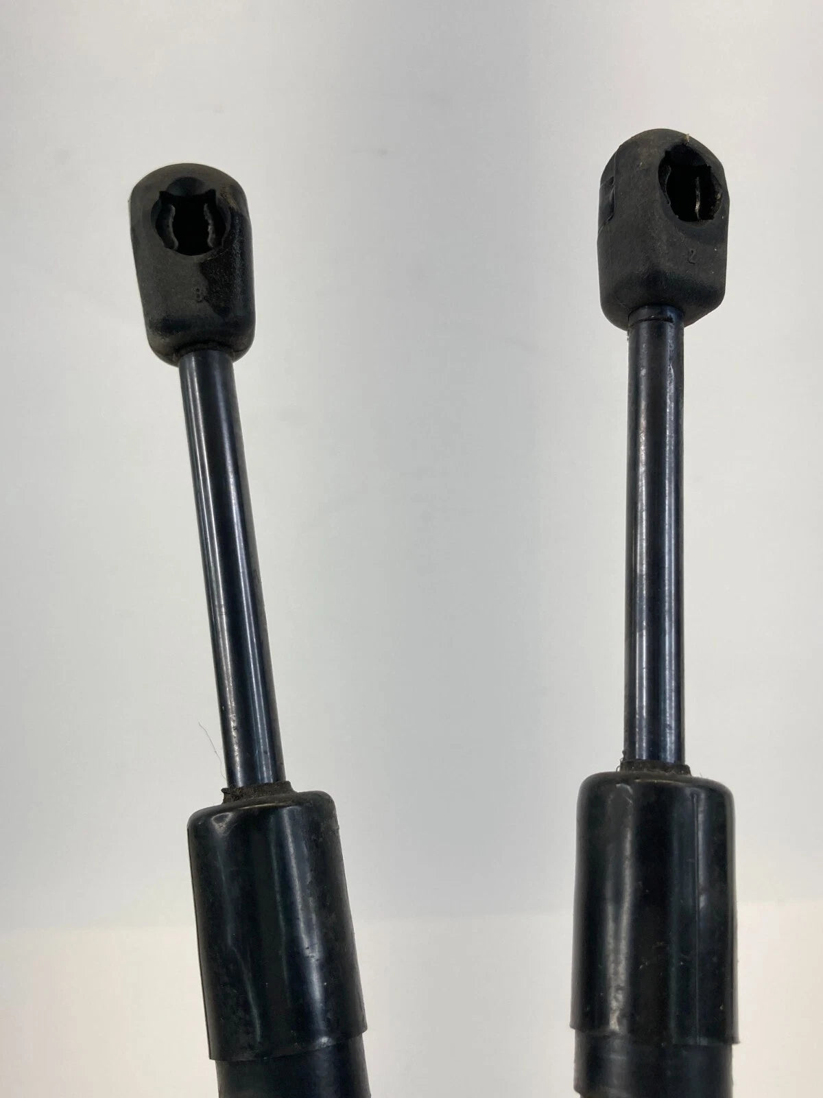 2005-2011 AUDI A6 SEDAN REAR TRUNK TAILGATE LID STRUT SHOCK PAIR SET 4F0-955-101