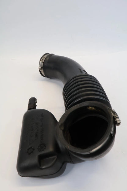 2004-2008 CHEVROLET MALIBU 2.2L AIR CLEANER OUTLET DUCT INTAKE HOSE OEM 22663104