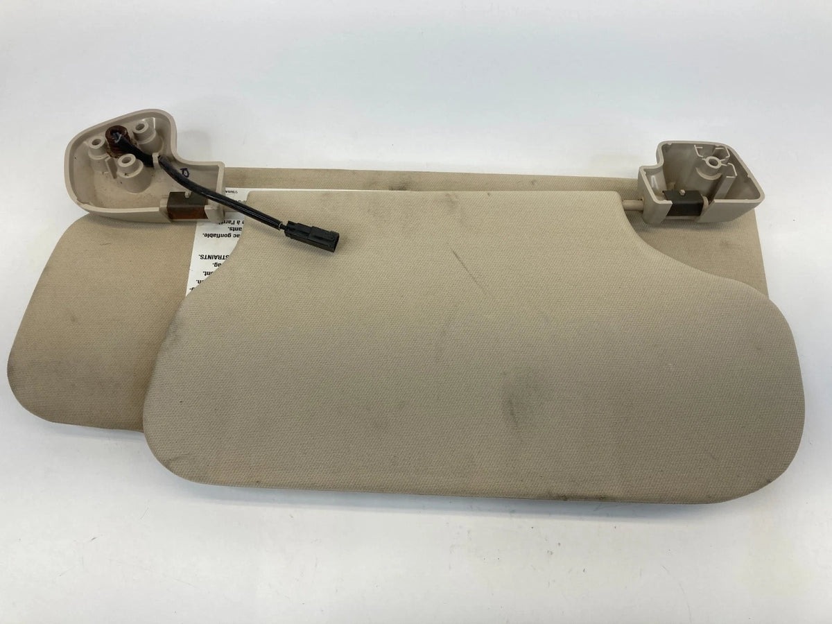 2003-2006 LINCOLN NAVIGATOR RH PASSENGER SUNVISOR SUN VISOR W MIRROR LIGHTED OEM