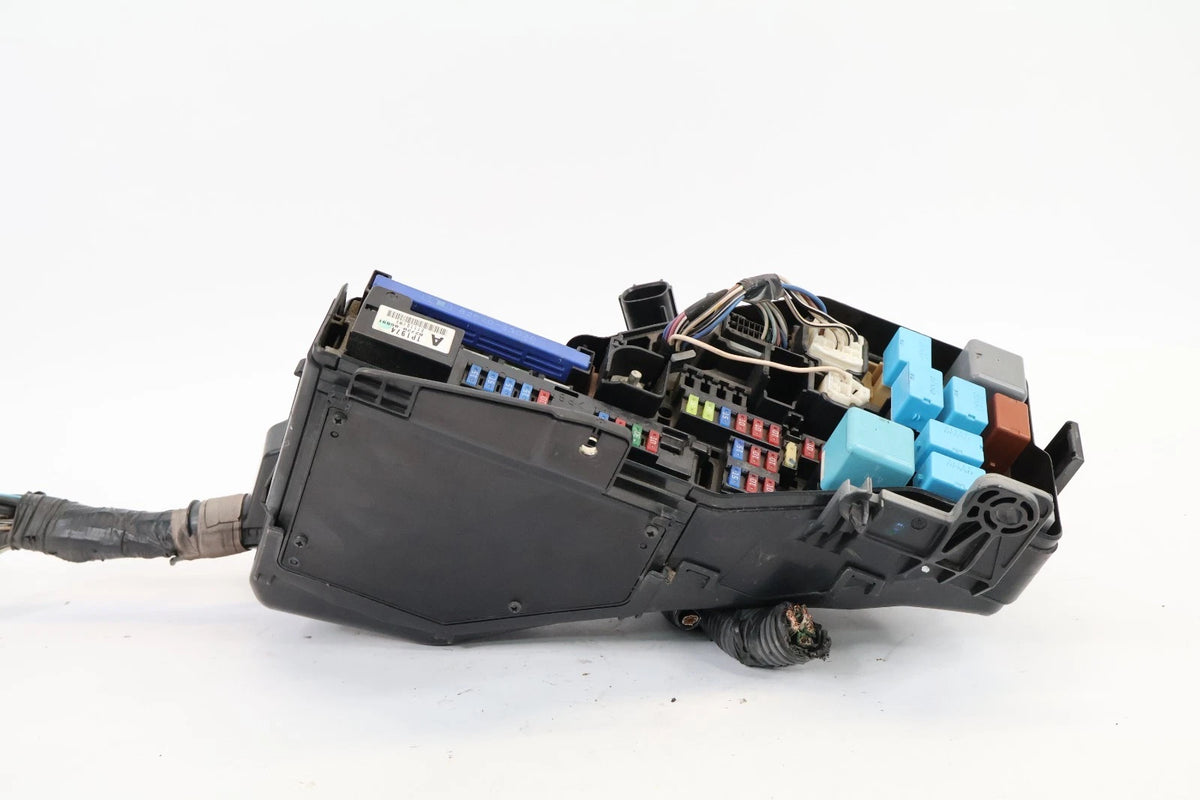 2007-2011 TOYOTA CAMRY 2.4L UNDER HOOD ENGINE FUSE BOX ASSY 82720-06091 OEM