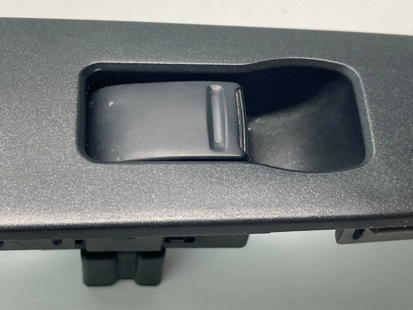 2002-2004 NISSAN ALTIMA REAR DRIVER LEFT SIDE DOOR WINDOW SWITCH 25421-8J005 OEM