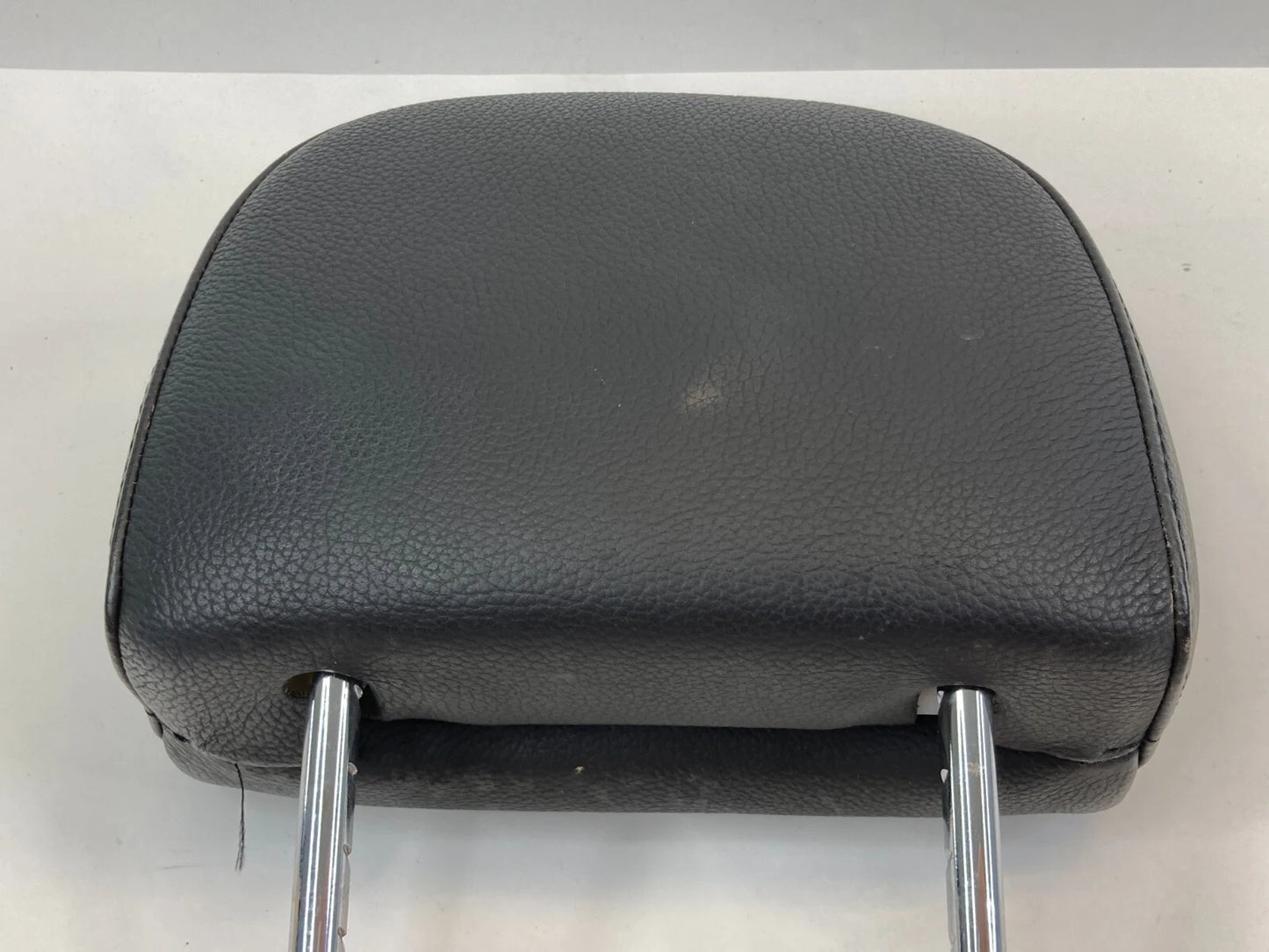 2004-2006 BMW X3 FRONT SEAT HEADREST HEAD REST BLACK LEATHER LEFT RIGHT OEM