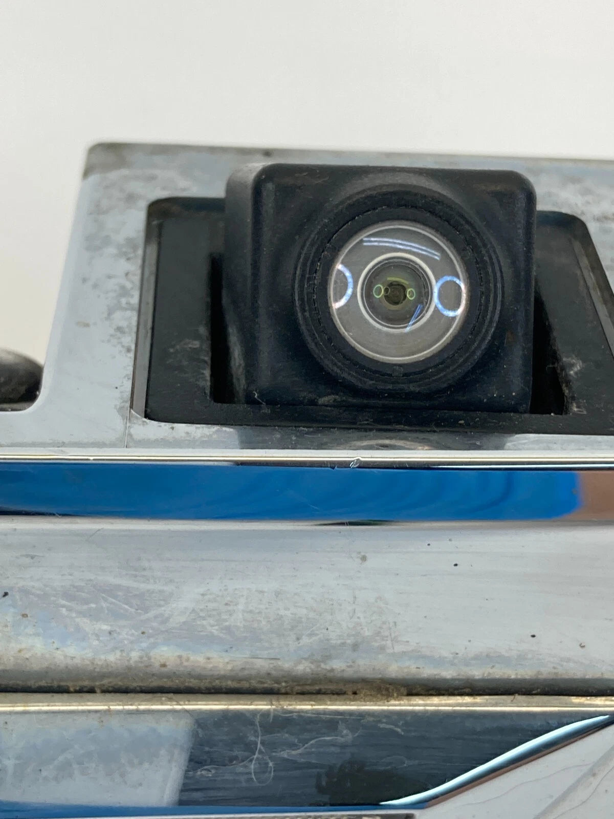 10-15 CHEVROLET EQUINOX LIFTGATE DECK LID CHROME APPLIQUE W CAMERA 23188127 OEM