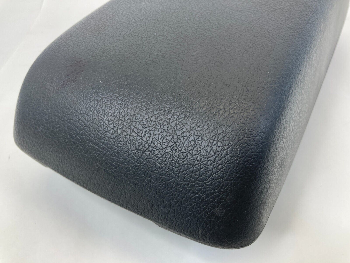 2006-2012 Ford Fusion Center Console Armrest Lid Cover Arm Rest 6E53-5406050-AA