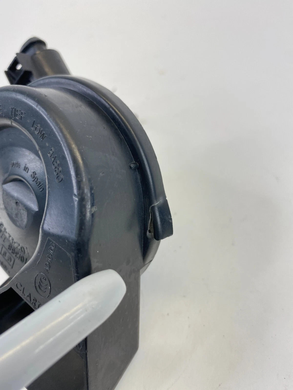 09 10 11 12 13 14 15 16 AUDI A4 A4 QUATTRO LOW NOTE HORN SIREN ALARM ASSEMBLY
