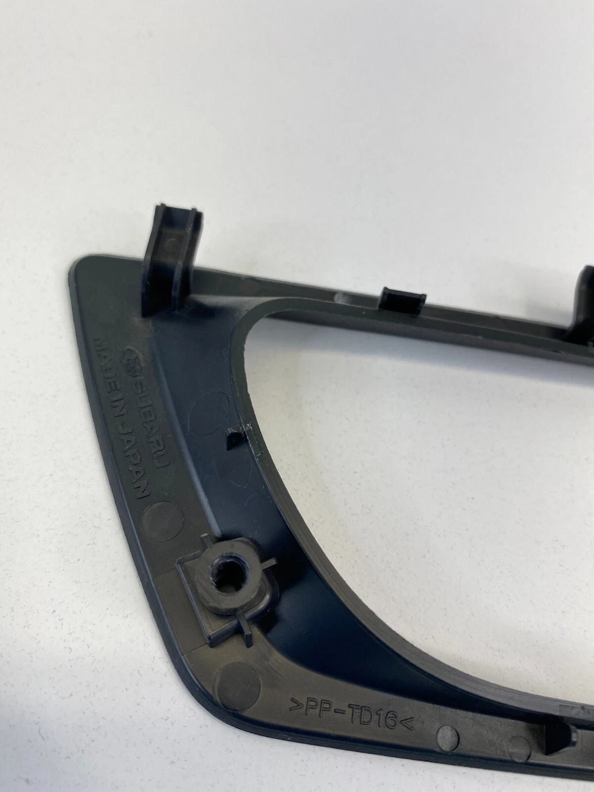 10-14 SUBARU OUTBACK REAR LEFT INTERIOR DOOR HANDLE COVER BEZEL TRIM 94246AJ03A