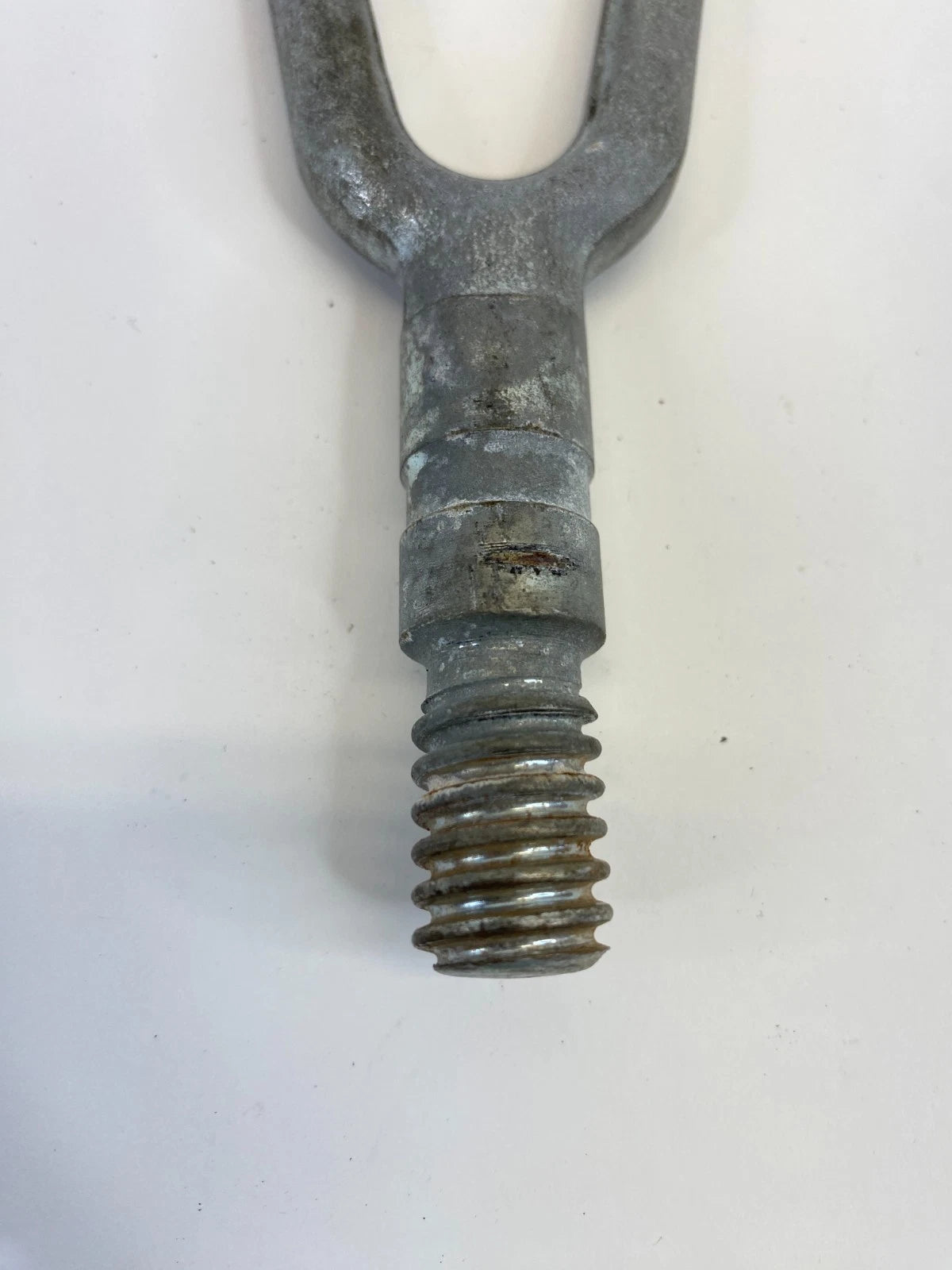 2001-2006 BMW 325I 325XI TOWING HOOK TOW EYE BOLT SCREW TIE DOWN OEM