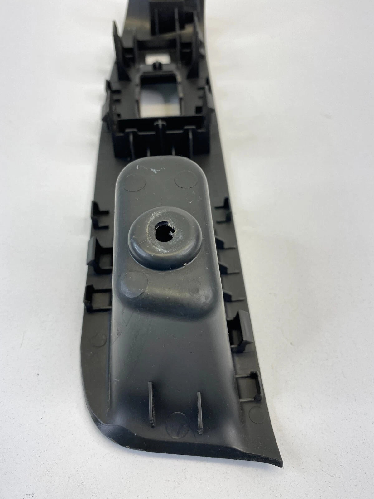 09-14 NISSAN CUBE FRONT RIGHT PASSENGER DOOR WINDOW SWITCH BEZEL OEM 80960-1FC0A