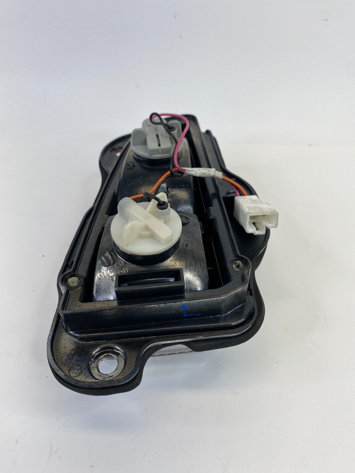 2001-2006 Hyundai Elantra HATCHBACK Left Side Reverse Backup Light Back Up Lamp