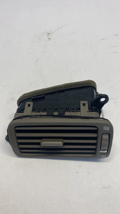 95-00 LEXUS LS400 FRONT RIGHT PASSENGER SIDE DASH OUTER A/C AIR VENT 55670-50030