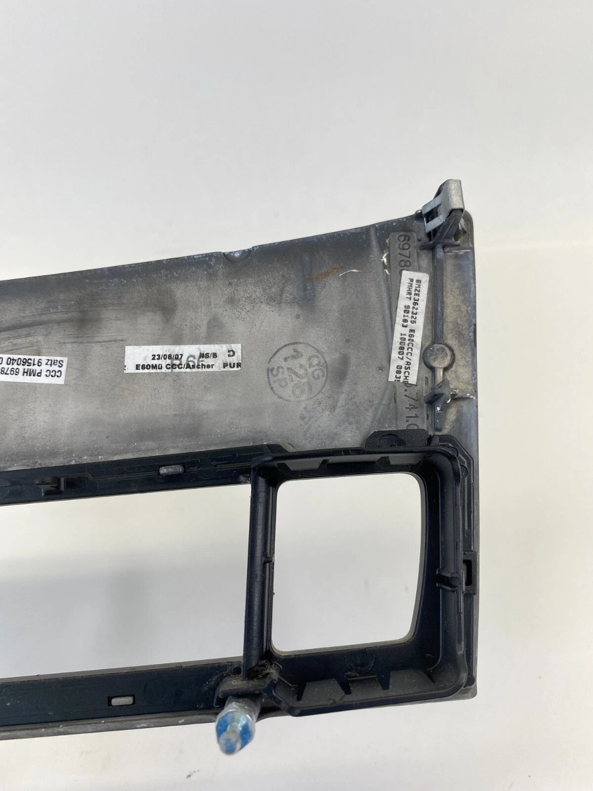 2008-2010 BMW 550I SEDAN 4-DR LOWER DASH SEAT SWITCH COVER BEZEL 697868903 OEM