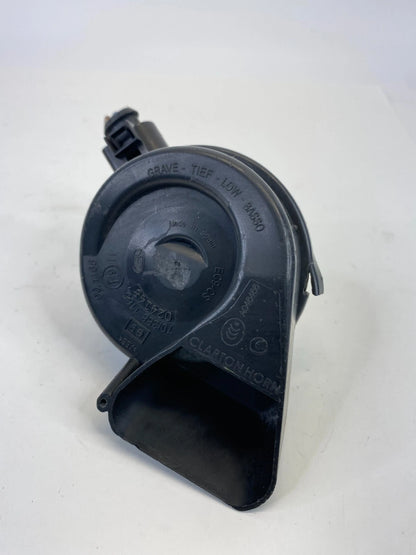 09 10 11 12 13 14 15 16 AUDI A4 A4 QUATTRO LOW NOTE HORN SIREN ALARM ASSEMBLY