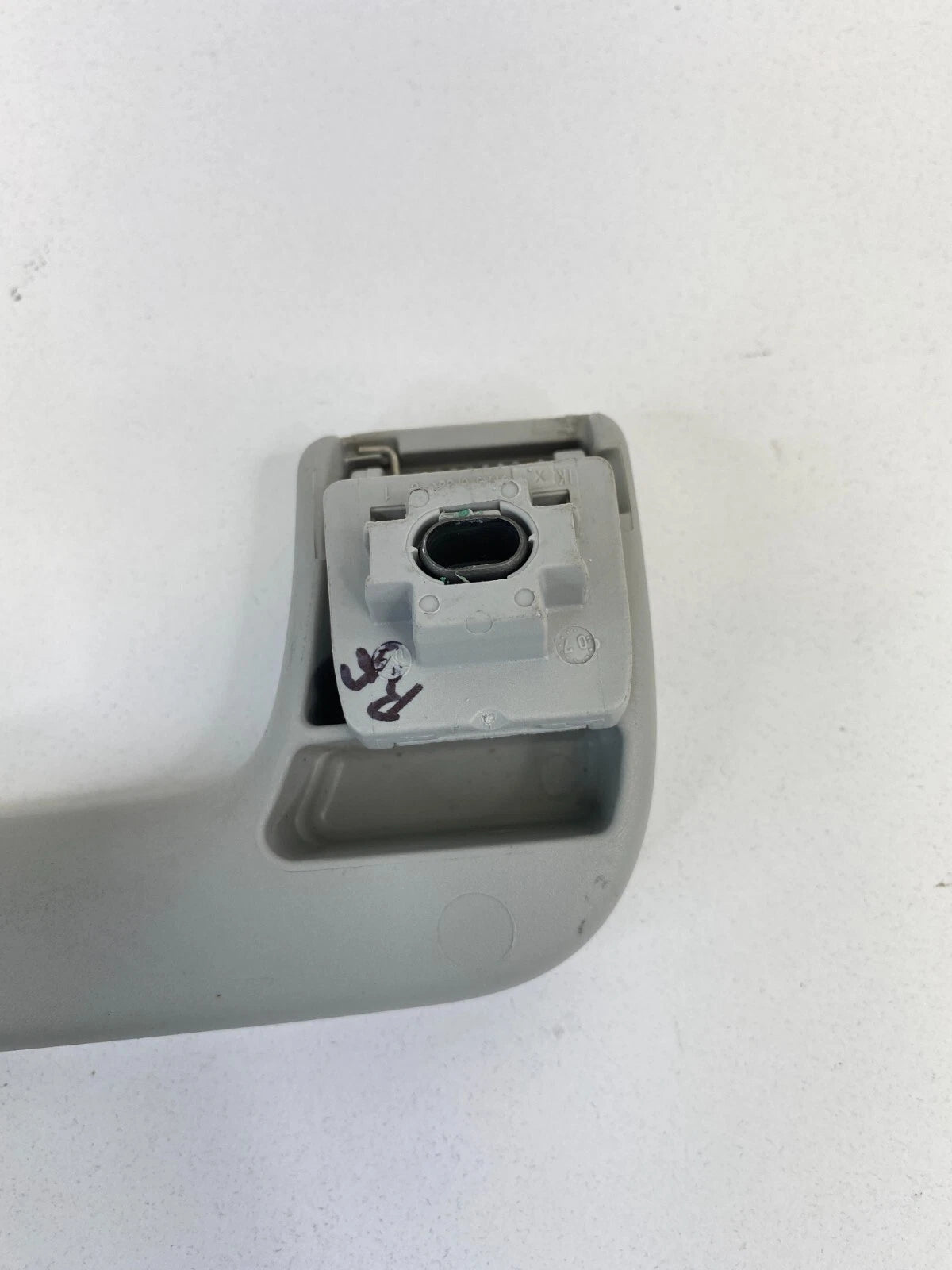 2005-2008 AUDI A4 QUATTRO S4 FRONT RIGHT PASSENGER ROOF INNER GRAB ASSIST HANDLE