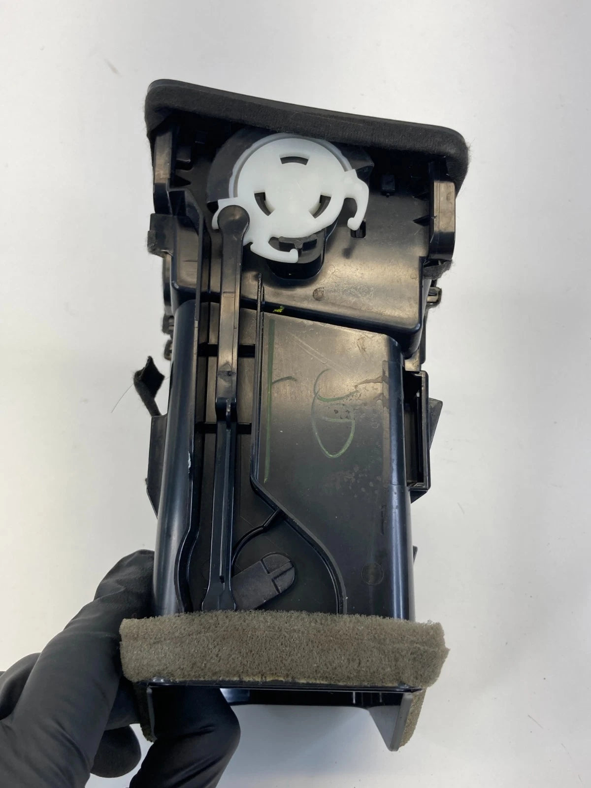 2013-2018 NISSAN ALTIMA DASH LEFT DRIVER SIDE A/C AIR VENT DUCT OUTER 687613TA0A