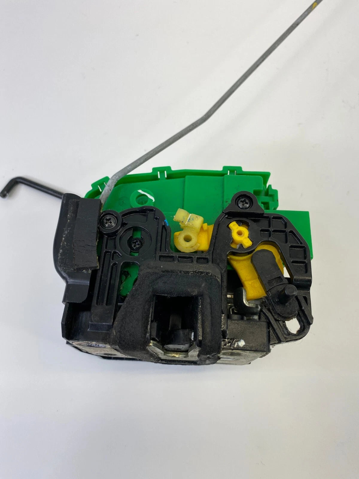 2012-2017 HYUNDAI ACCENT REAR LEFT SIDE BACK DOOR LOCK LATCH ACTUATOR OEM