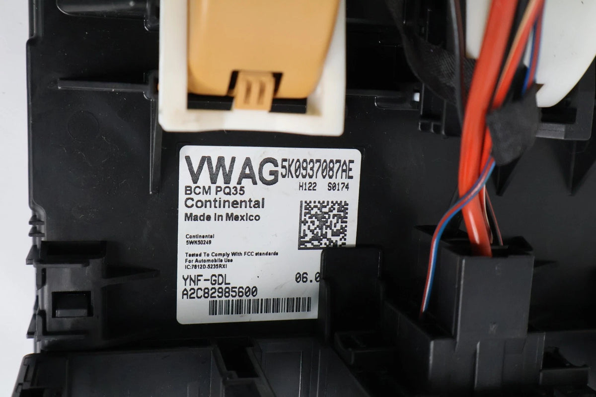 12-15 VOLKSWAGEN PASSAT 1.8L BODY CONTROL MODULE BCM COMPUTER UNIT 5K0937087AE