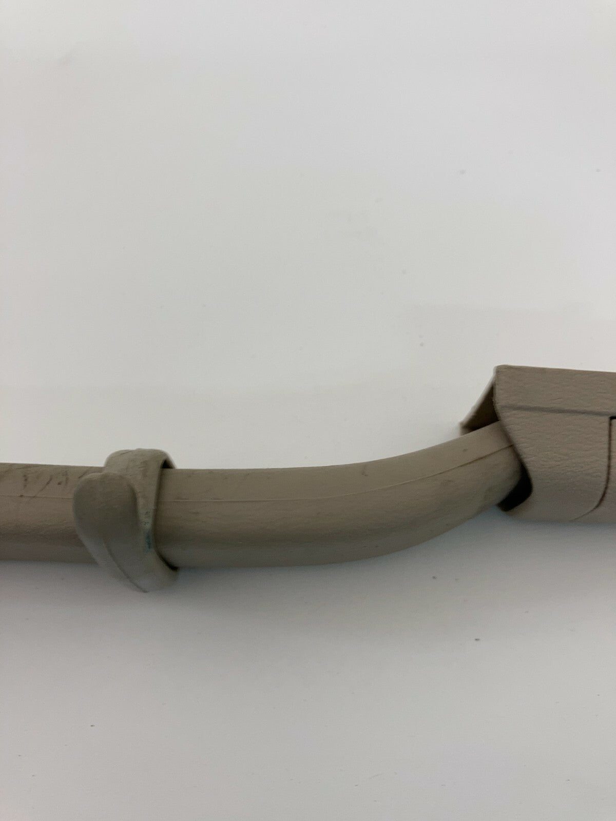 2000-2004 Toyota Avalon Rear Left Side Inner Roof Grab Grip Assist Handle OEM