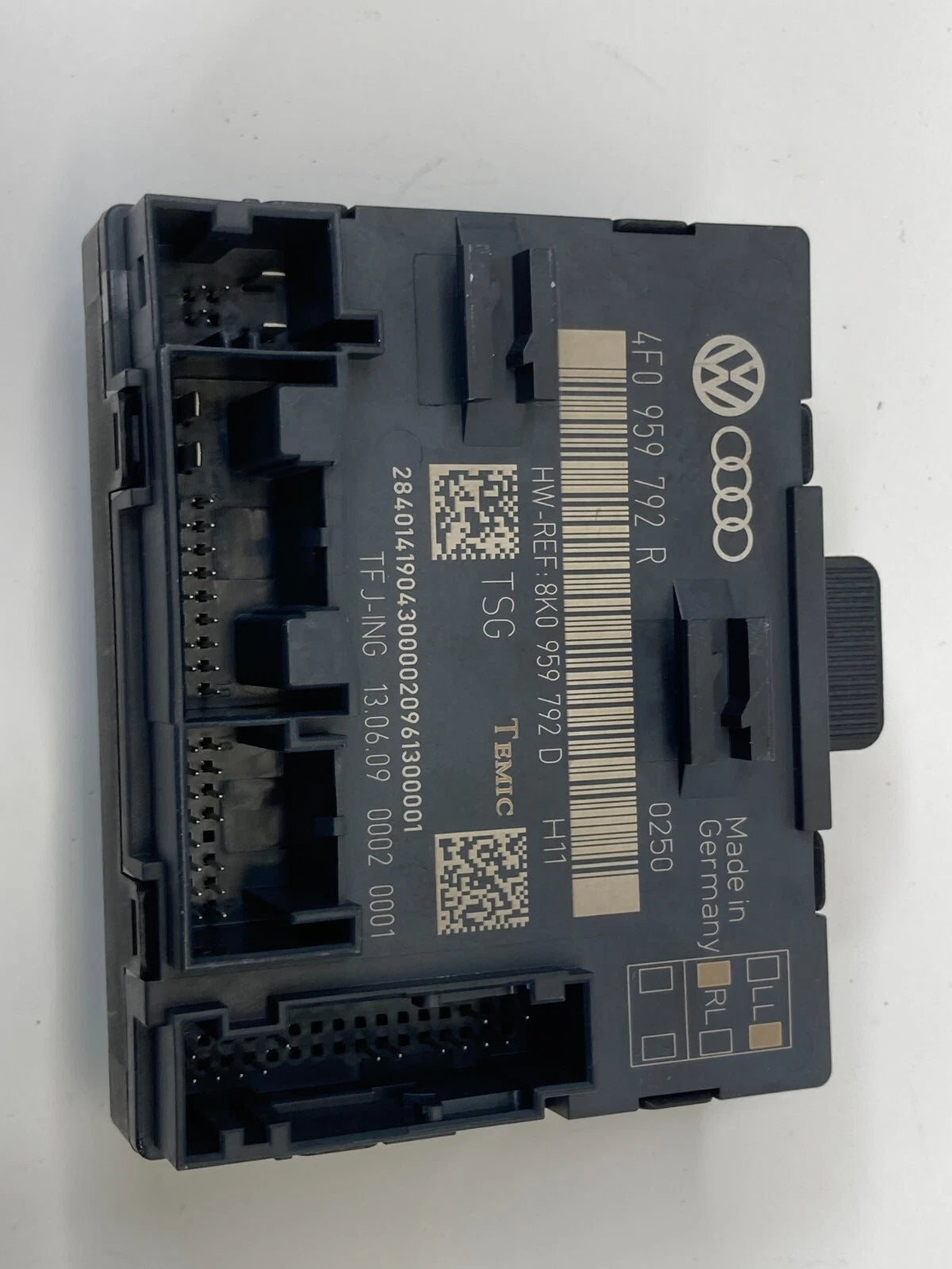 09-11 AUDI A6 QUATTRO 09-15 Q7 FRONT RIGHT DOOR WINDOW CONTROL MODULE 4F0959792R