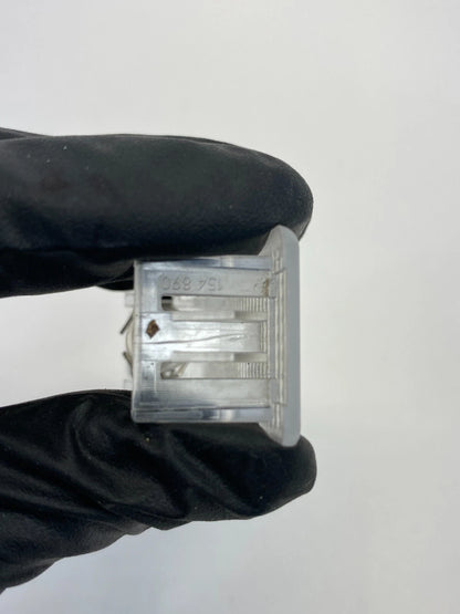 2002 2003 2004 2005 BMW 745I 745LI DASH GLOVE BOX LIGHT COMPARTMENT LAMP 6902911