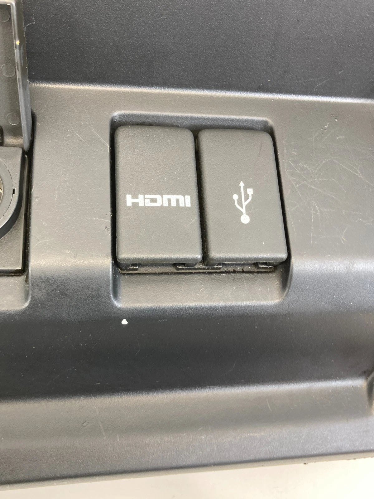 2015-2020 HONDA FIT DASH LOWER POWER OUTLET HDMI USB INPUT W/ BEZEL TRIM OEM