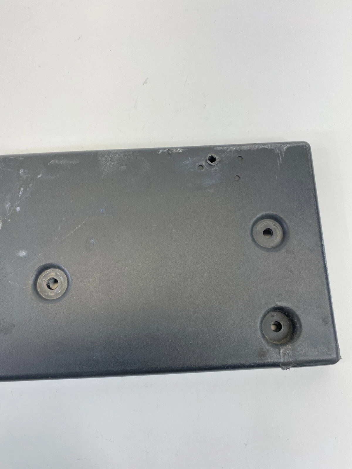 2010-2015 HYUNDAI TUCSON FRONT LICENSE PLATE BRACKET 86519-2S000 OEM
