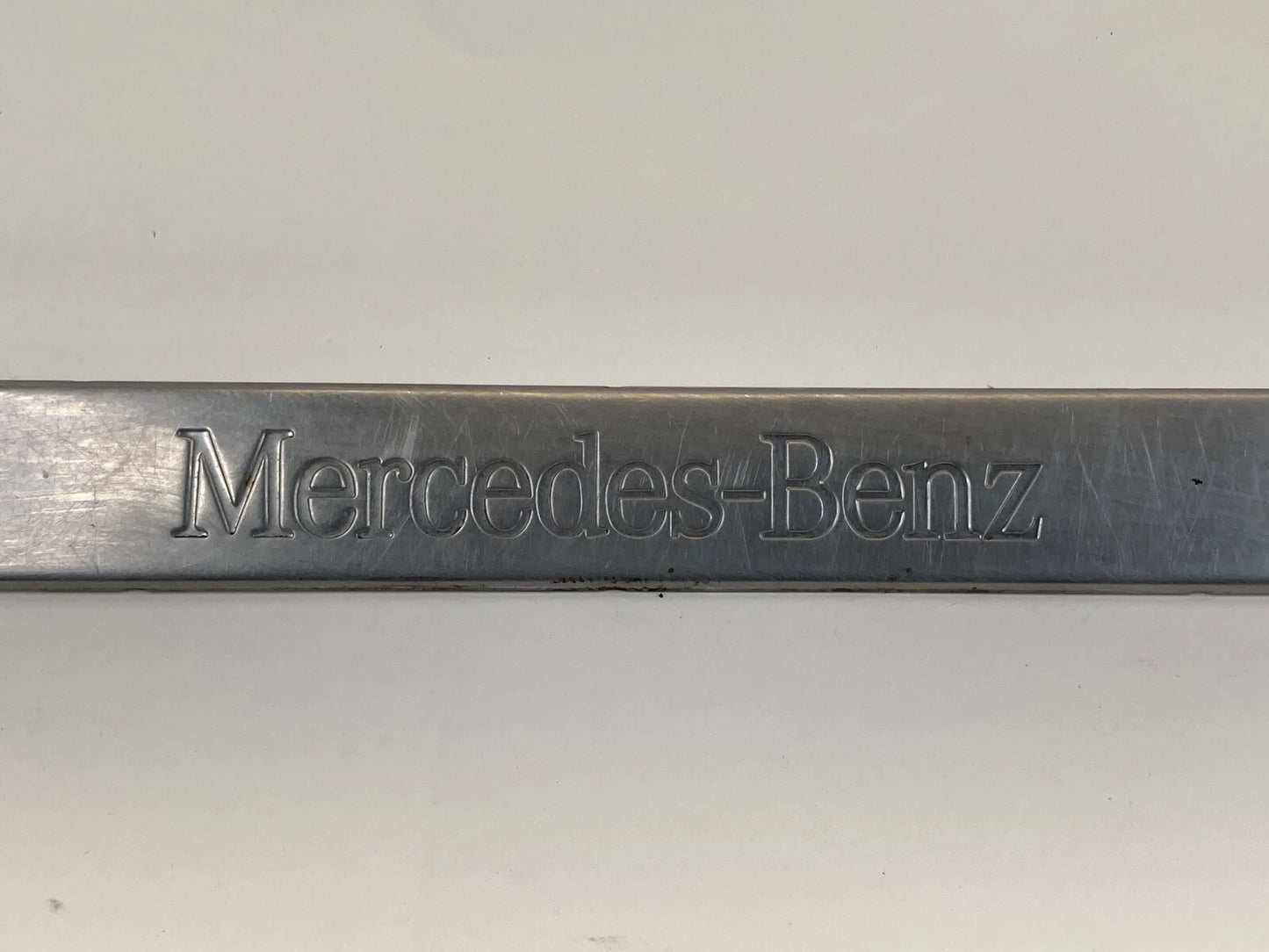 2002 2003 MERCEDES-BENZ ML 320 FRONT LEFT SIDE DOOR SCUFF SILL TRIM PLATE OEM
