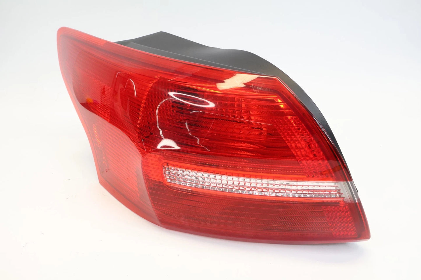 15-18 FORD FOCUS SEDAN REAR LEFT OUTER TAILLIGHT TAIL LAMP UNIT F1EB-13405-F OEM