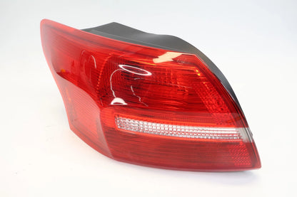 15-18 FORD FOCUS SEDAN REAR LEFT OUTER TAILLIGHT TAIL LAMP UNIT F1EB-13405-F OEM