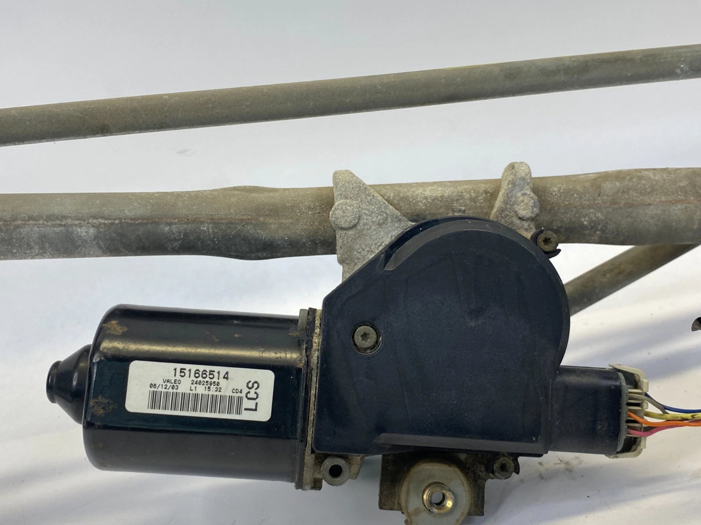2003 03 CHEVY TAHOE YUKON FRONT WINDSHIELD WIPER MOTOR W/ LINKAGE 15166514 OEM