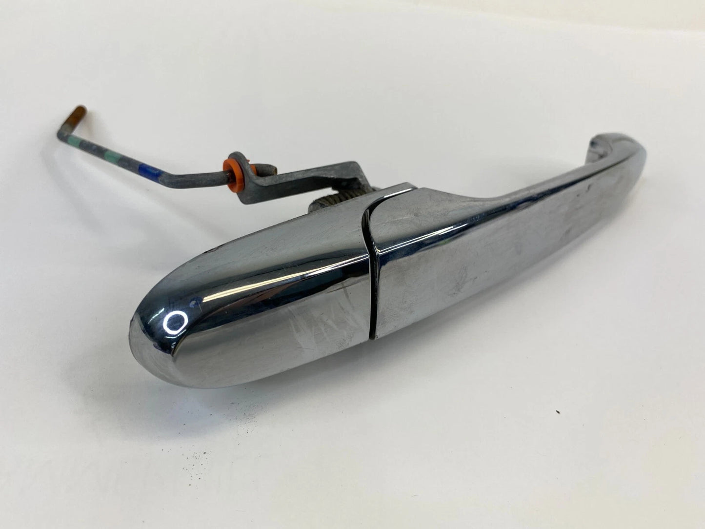 2006-2011 BUICK LUCERNE REAR RIGHT SIDE EXTERIOR OUTER DOOR HANDLE ASSEMBLY OEM