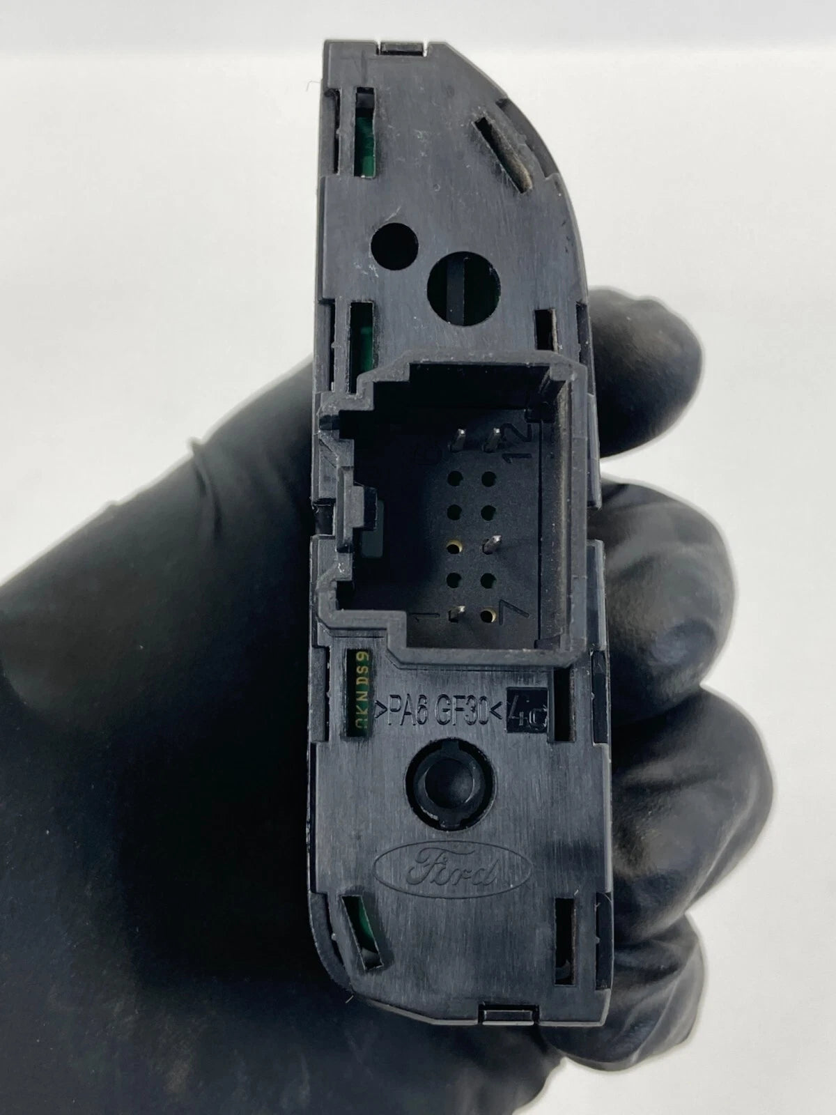 2014-2018 FORD TRANSIT CONNECT BACK GLASS DEFROSTER BUTTON SWITCH ASSY 18C621-AC