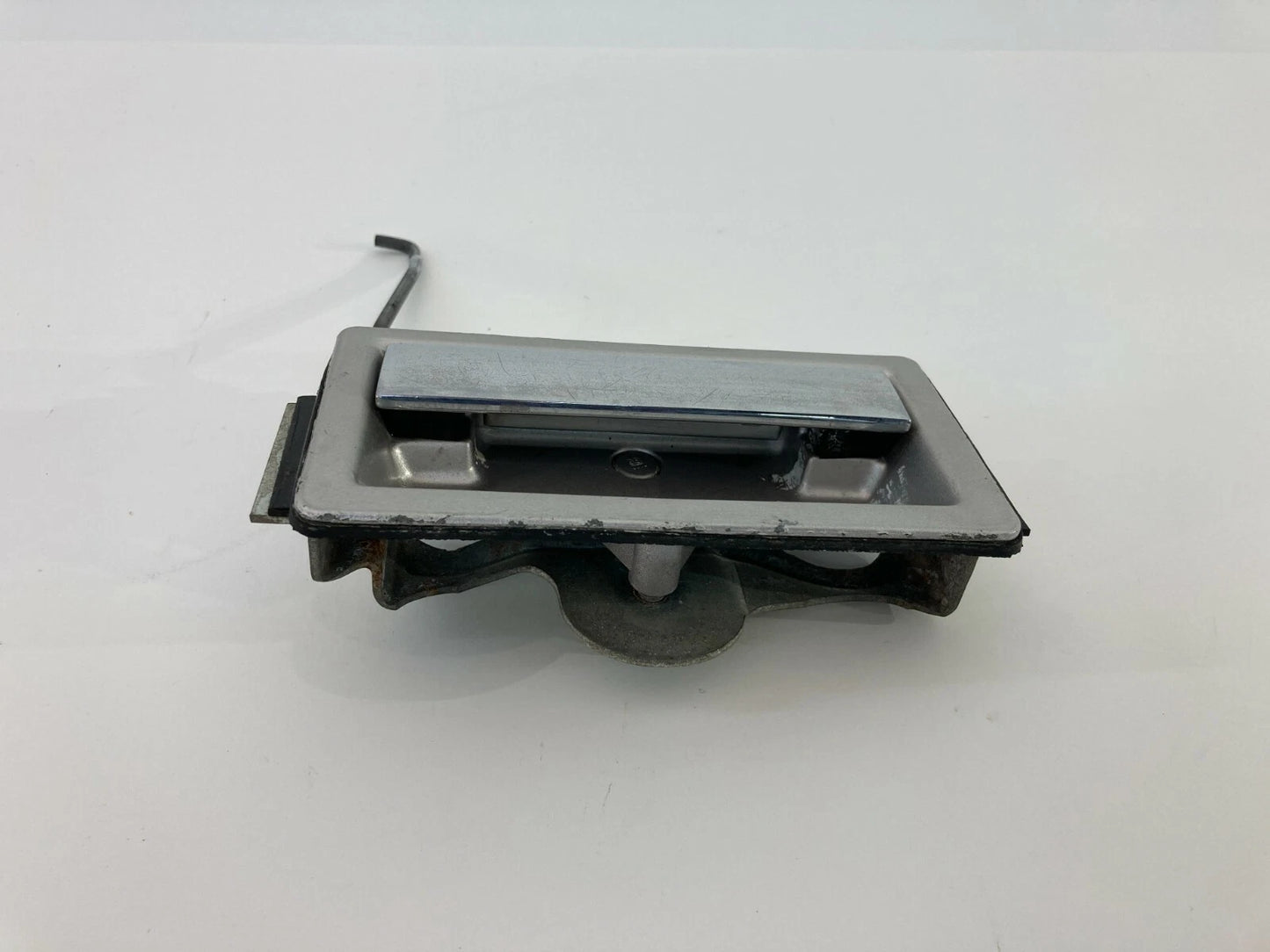 1990-1993 CHRYSLER IMPERIAL REAR RIGHT PASSENGER EXTERIOR DOOR HANDLE ASSEMBLY