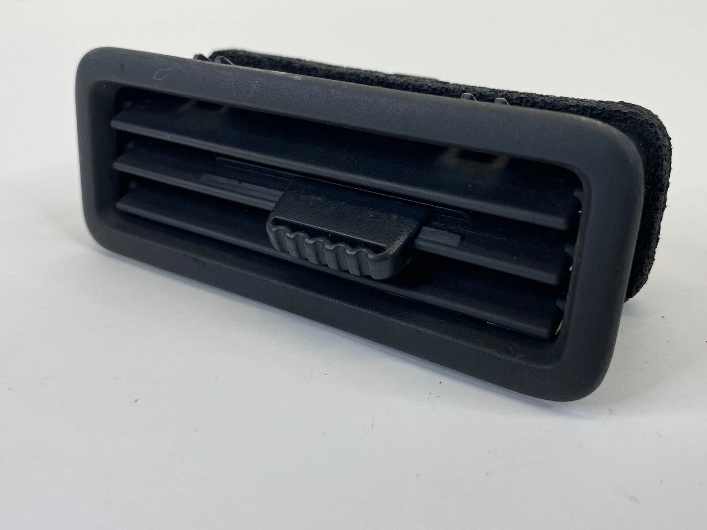 2003-2005 NISSAN MURANO REAR RIGHT SIDE B PILLAR AIR VENT GRILL H646-5421-100