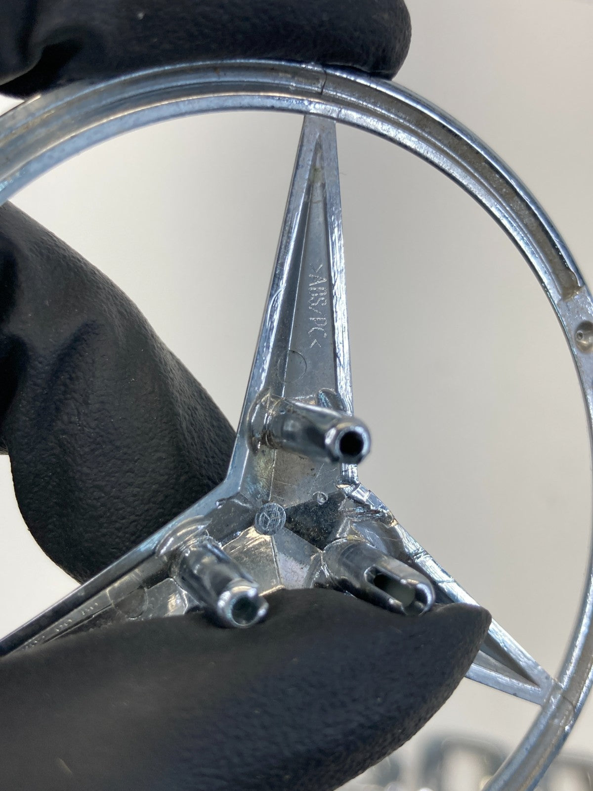 2006 Mercedes-Benz CLS500 Rear Trunk Lid Emblem Logo Badge Chrome A2197580058