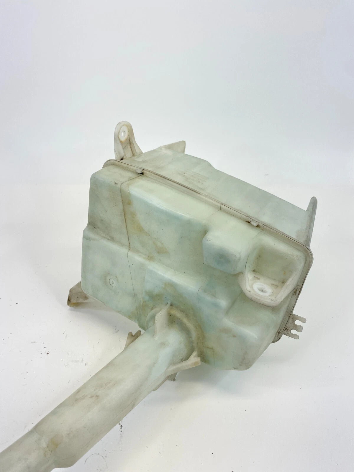 2001-2003 TOYOTA RAV4 WINDSHIELD WIPER FLUID RESERVOIR TANK BOTTLE ASSEMBLY OEM