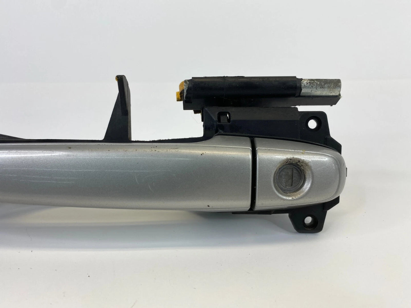 2004-2010 TOYOTA SIENNA FRONT LEFT DRIVER SIDE EXTERIOR DOOR HANDLE OEM