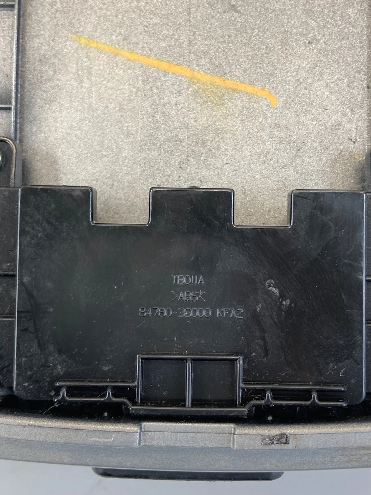 2011-2014 HYUNDAI SONATA CENTER CONSOLE STORAGE COMPARTMENT TRAY 84780-38000 OEM