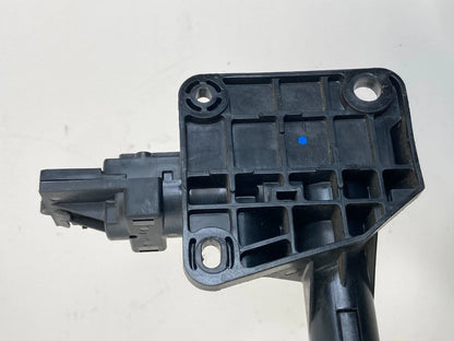 2001-2016 CHRYSLER TOWN & COUNTRY REAR LEFT QUARTER HANDLE POWER WINDOW OEM