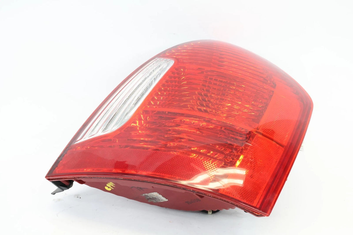 2006-2011 HYUNDAI ACCENT SEDAN TAIL LIGHT BRAKE LAMP ASSY REAR RIGHT OEM FACTORY