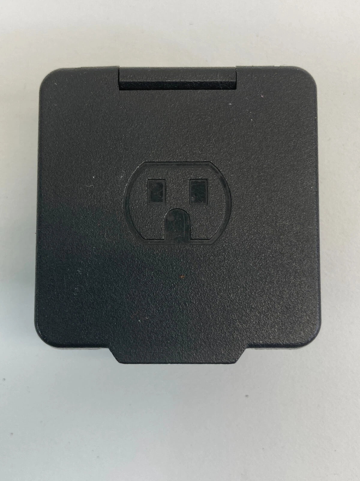 2009-2012 CHEVROLET TRAVERSE REAR AC POWER OUTLET SOCKET PORT COVER TRIM OEM