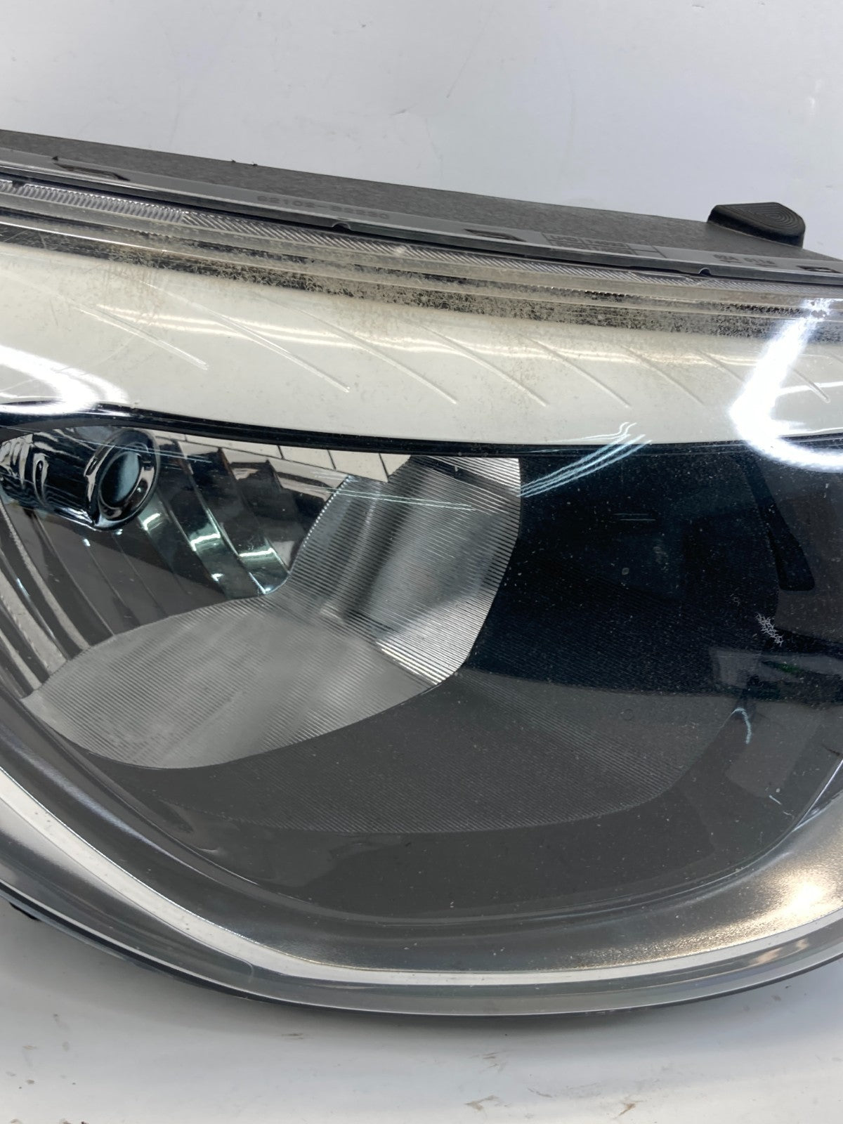 2014-2016 Kia Soul Front Right Side Headlight Headlamp Head Lamp Halogen OEM