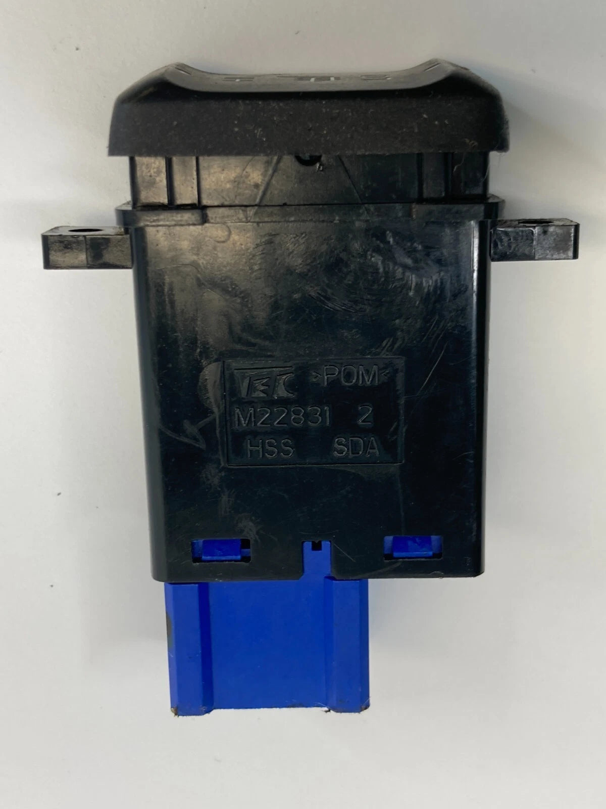 03-07 HONDA ACCORD COUPE CENTER CONSOLE HEATED SEAT SWITCH BUTTON M22831