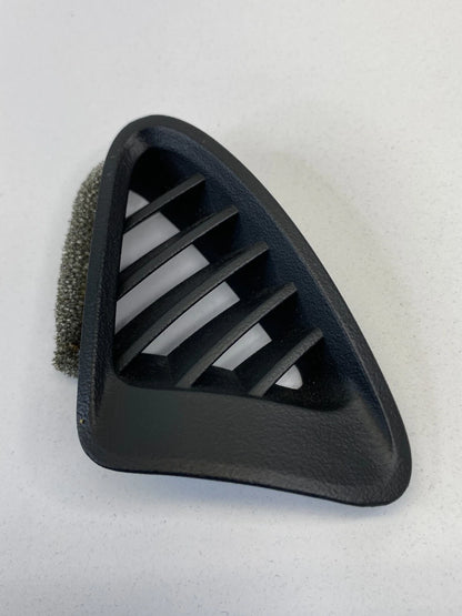 12-20 CHEVROLET SONIC FRONT RIGHT SIDE UPPER DASH AC AIR VENT DEFROSTER GRILLE