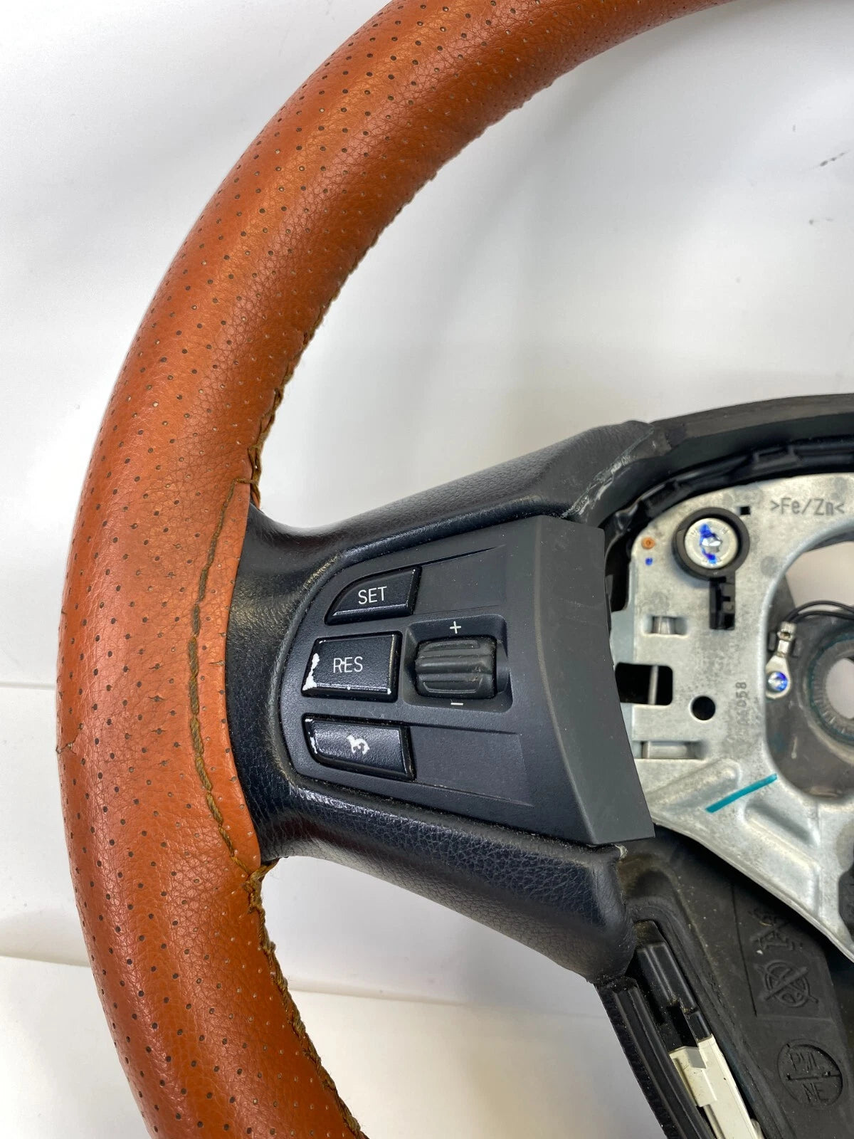 2011-2017 BMW X3 LEFT STEERING WHEEL W/ AUDIO & CRUISE CONTROL SWITCH BUTTON OEM